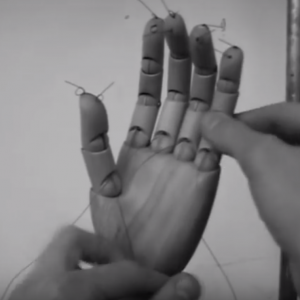 Incredible puppet hand mechanism